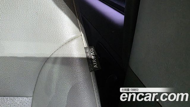Hyundai Starex 2019 — photo 27