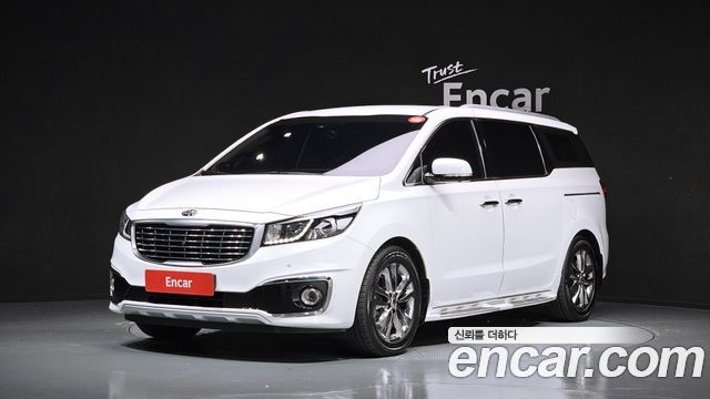 Kia Canival 2017 — photo 1