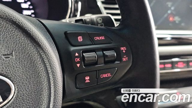 Kia Canival 2017 — photo 22