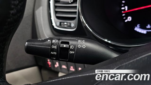Kia Canival 2017 — photo 27