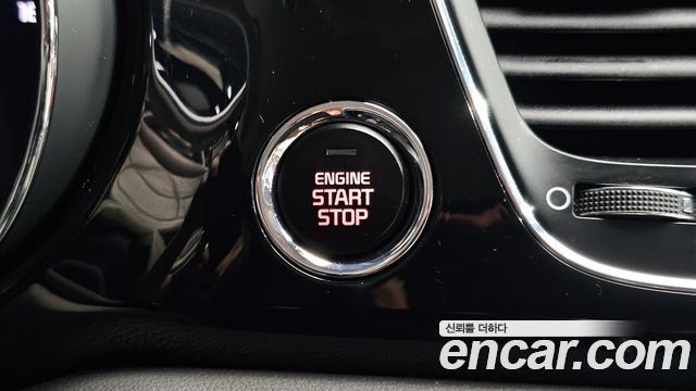 Kia Canival 2017 — photo 28