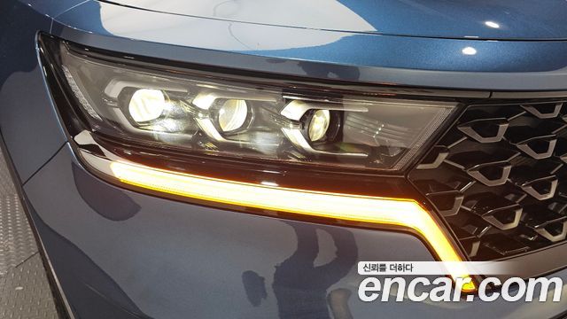 Kia Sorento 2023 — photo 8