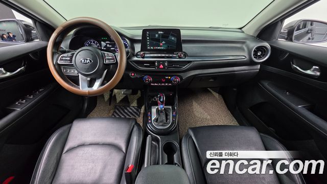Kia K3 2019 — photo 10