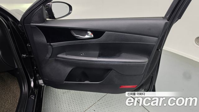 Kia K3 2019 — photo 14