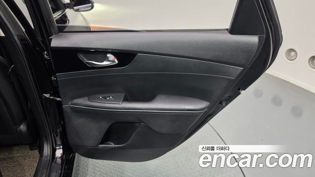 Kia K3 2019 — photo 15