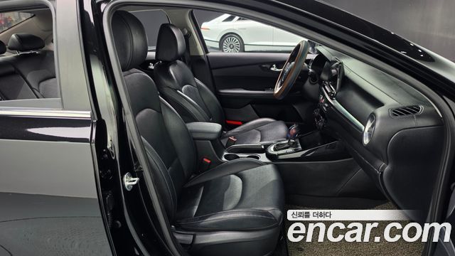 Kia K3 2019 — photo 16