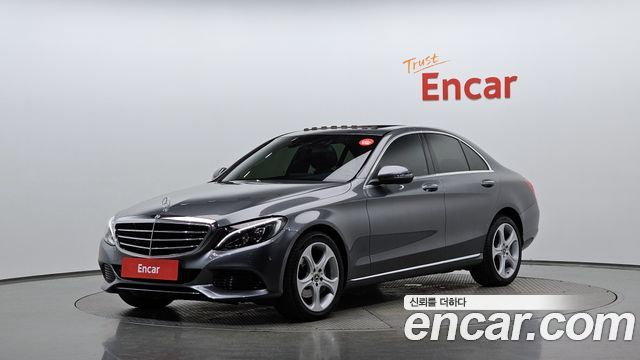 Mercedes-Benz C-Class 2018 — photo 1