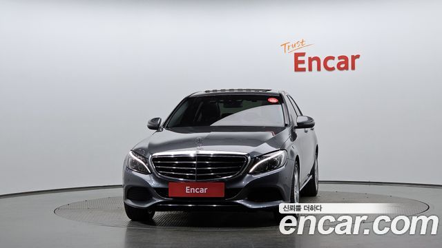 Mercedes-Benz C-Class 2018 — photo 3
