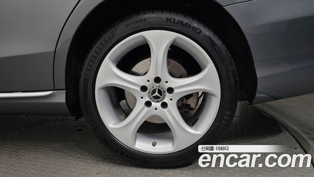 Mercedes-Benz C-Class 2018 — photo 7