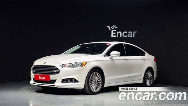 Ford Fusion 2015 — photo 1