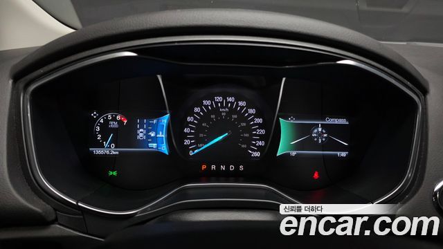Ford Fusion 2015 — photo 8