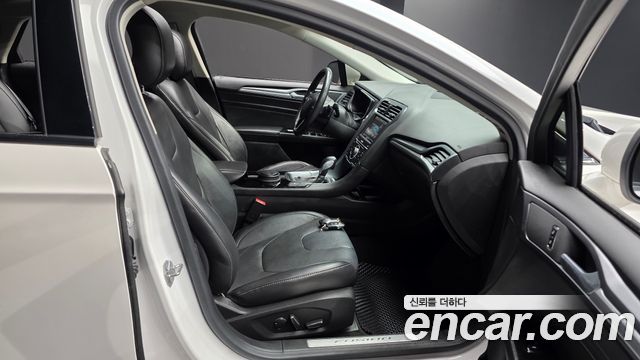 Ford Fusion 2015 — photo 12