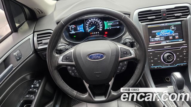 Ford Fusion 2015 — photo 13