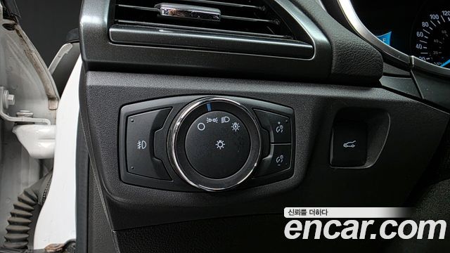 Ford Fusion 2015 — photo 18