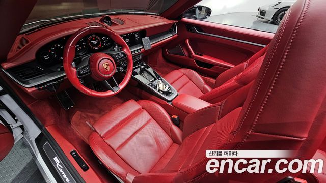 Porsche 911 2020 — photo 10