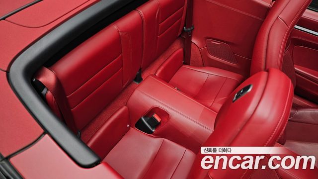 Porsche 911 2020 — photo 17