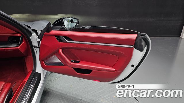 Porsche 911 2020 — photo 15
