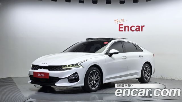 Kia K5 2023 — photo 1
