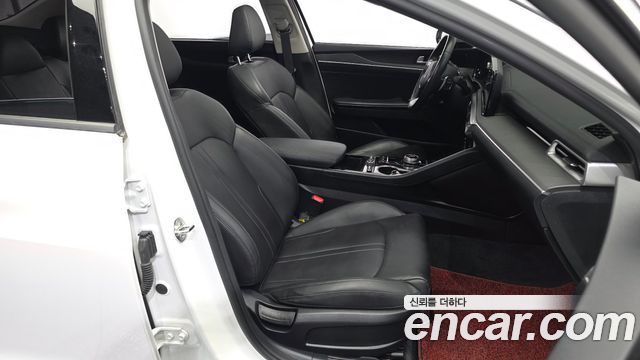 Kia K5 2023 — photo 11