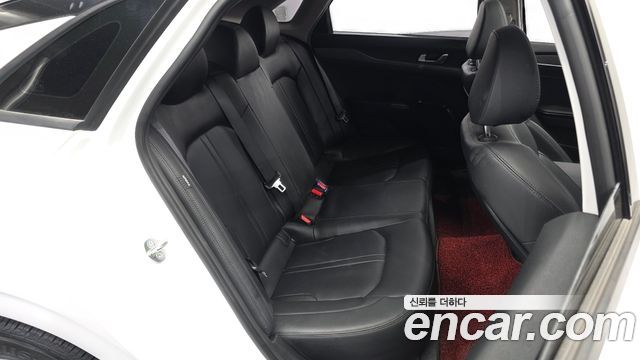 Kia K5 2023 — photo 12