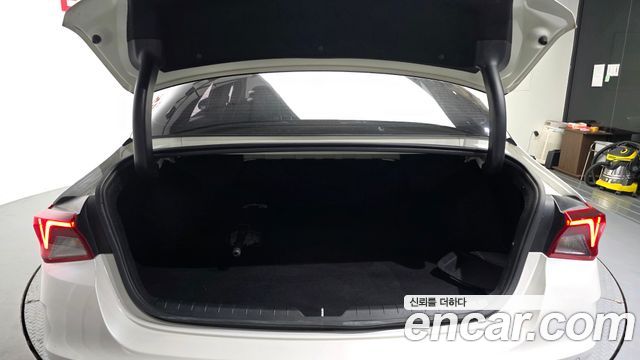 Kia K5 2023 — photo 20