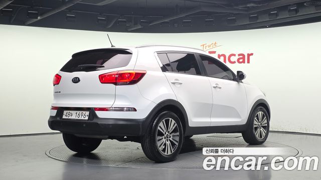 Kia Sportage 2015 — photo 2