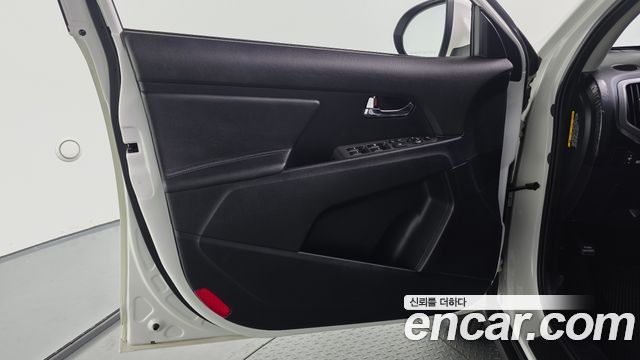 Kia Sportage 2015 — photo 14