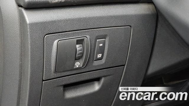 Renault Korea SM5  2012 — photo 14