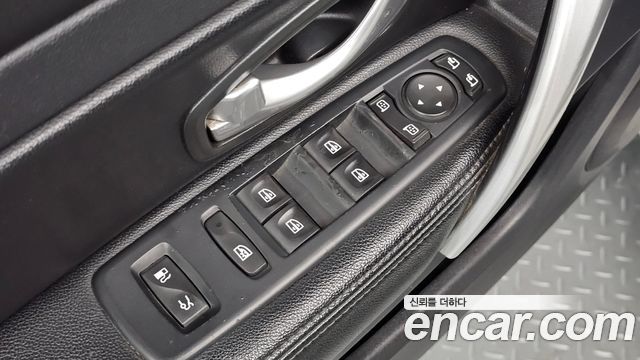 Renault Korea SM5  2012 — photo 18