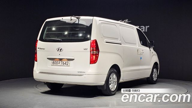 Hyundai Starex 2018 — photo 2