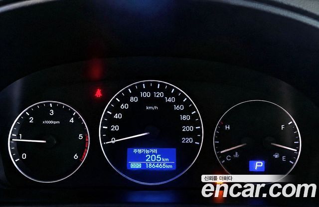Hyundai Starex 2018 — photo 8