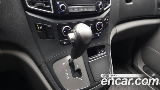 Hyundai Starex 2018 — photo 9