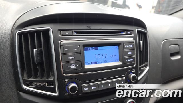 Hyundai Starex 2018 — photo 13