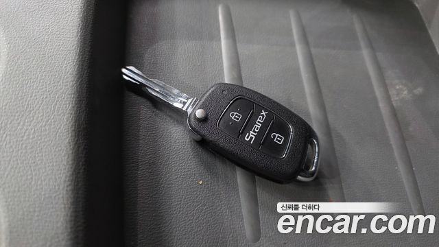Hyundai Starex 2018 — photo 18