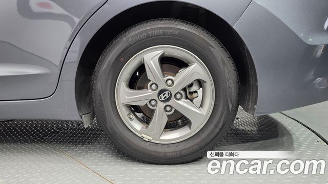 Hyundai AVANTE 2017 — photo 7