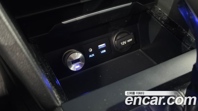 Hyundai AVANTE 2017 — photo 27
