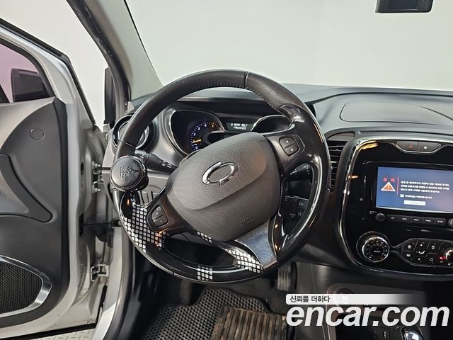 Renault Korea QM3 2015 — photo 9