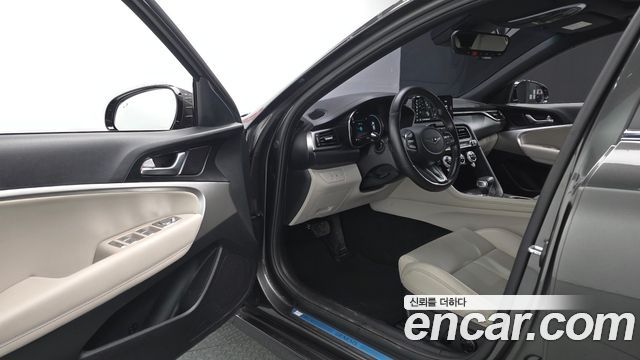 Genesis G70 2023 — photo 10