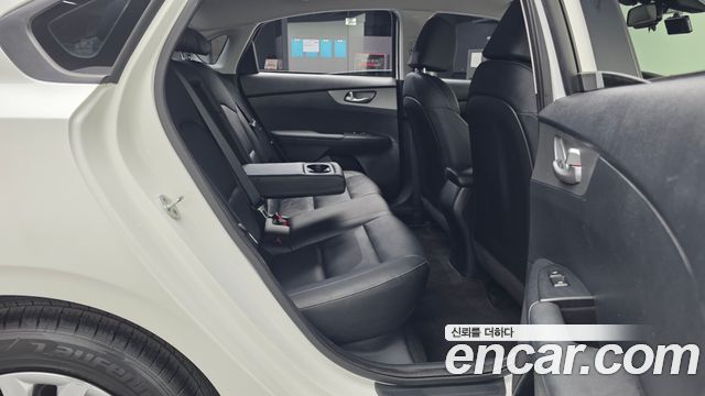 Kia K3 2021 — photo 18