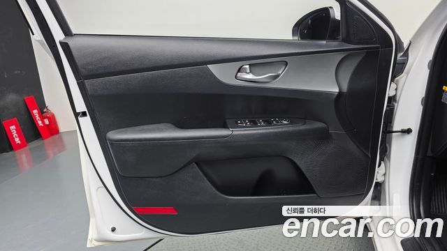 Kia K3 2021 — photo 14