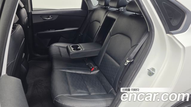 Kia K3 2021 — photo 16