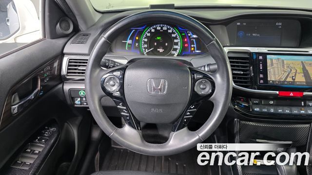 Honda Accord 2017 — photo 19
