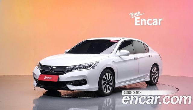 Honda Accord 2017 — photo 1