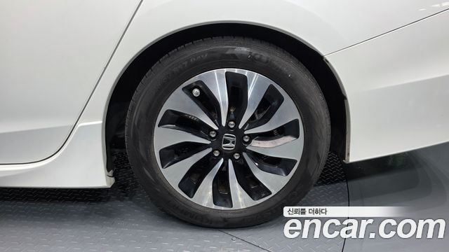 Honda Accord 2017 — photo 7