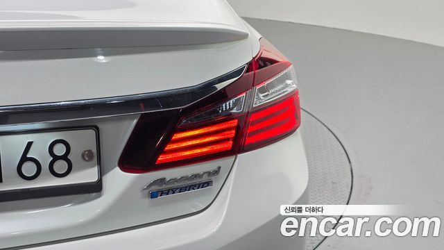 Honda Accord 2017 — photo 9