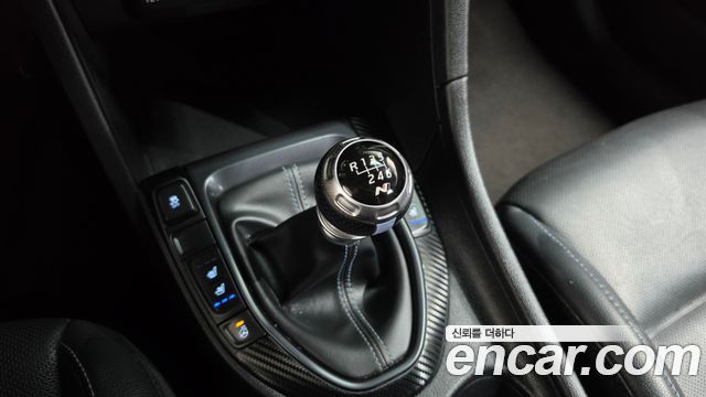 Hyundai Veloster 2019 — photo 9