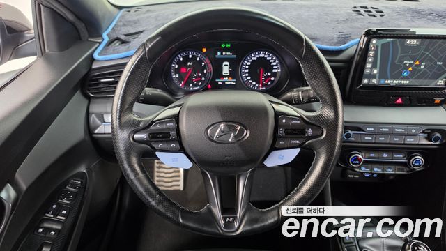 Hyundai Veloster 2019 — photo 13