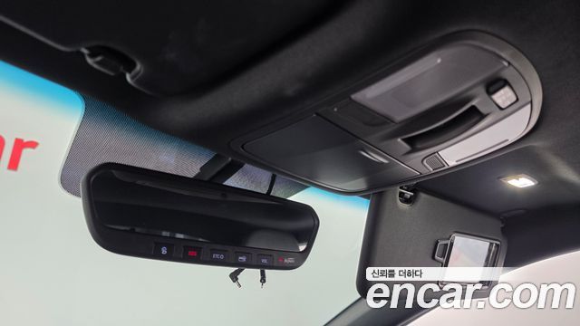 Hyundai Veloster 2019 — photo 18