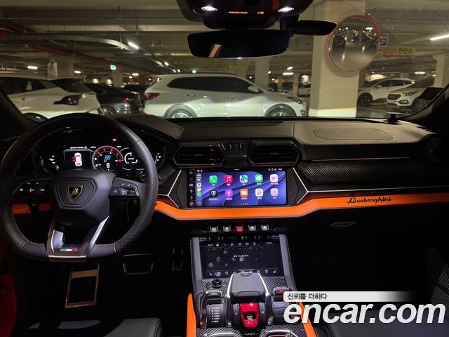 Lamborghini Urus 2025 — photo 4