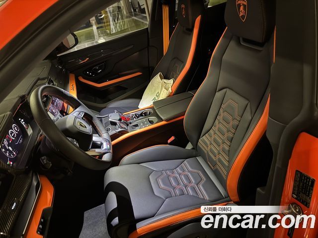 Lamborghini Urus 2025 — photo 5